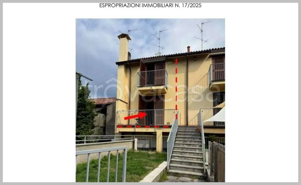 Esterno - Two-Level Apartment with Garden in Monticello Brianza
