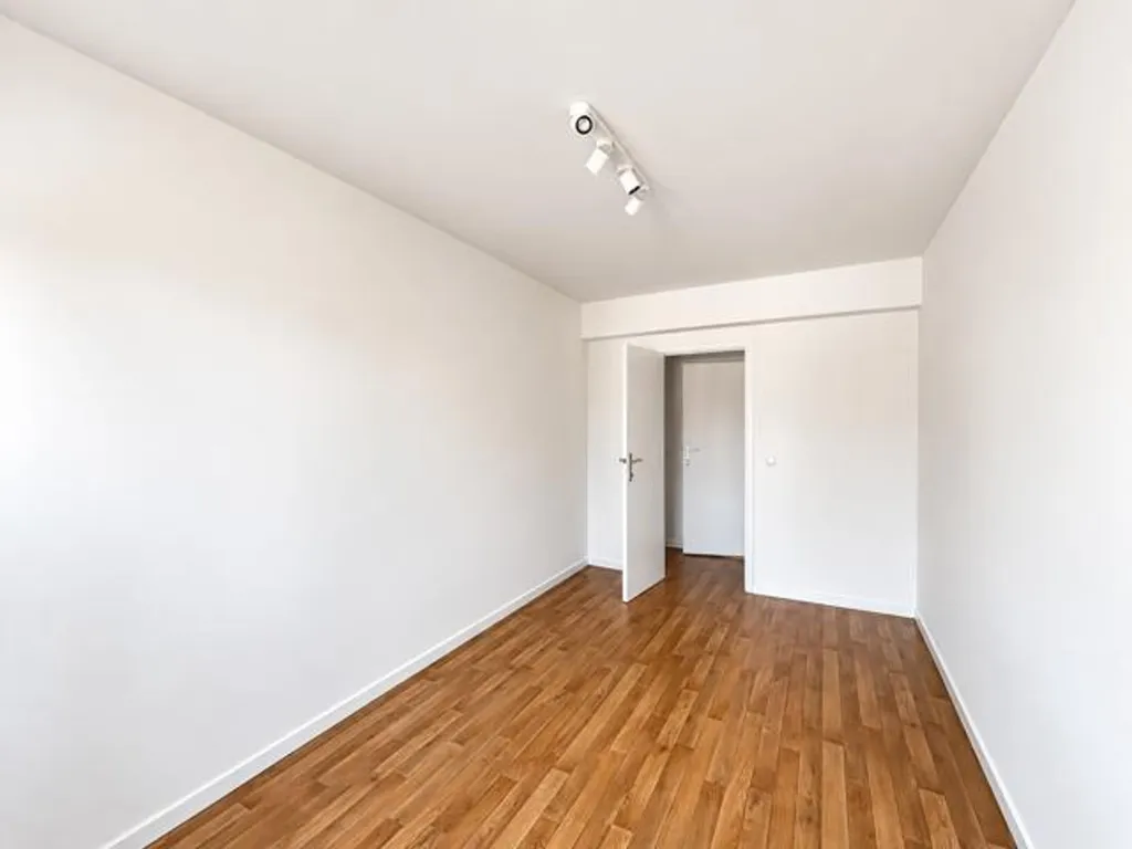 Pièces - Appartement Rénové avec Terrasse à l'Observatoire
