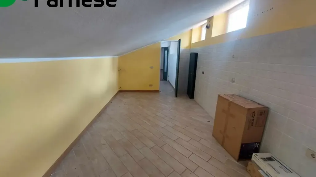 Pièces - Multi-Level Apartment near Stadio, Piacenza
