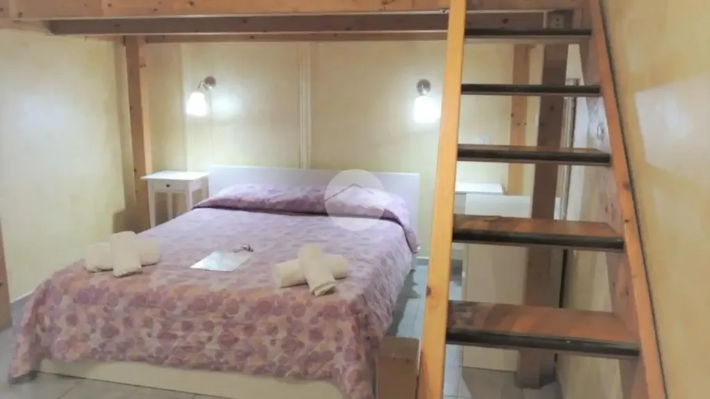 Chambres - Four-Bedroom Apartment in Historic Building, Rome