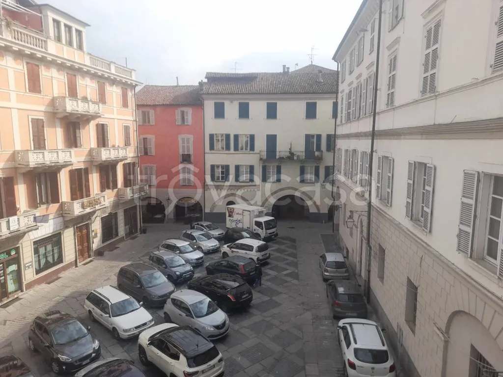 Aed - Three-Level Building for Renovation in Ceva