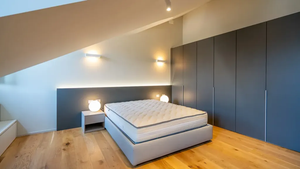 Chambres - Appartement 4 pièces à IT