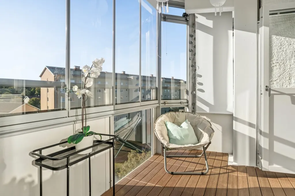 Balcon - Two-Bedroom with Glazed Balcony in Göteborg
