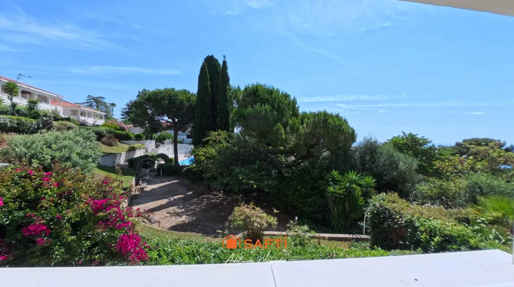 Terrazza - 3-Piece Apartment with East-Facing Loggia in Nice