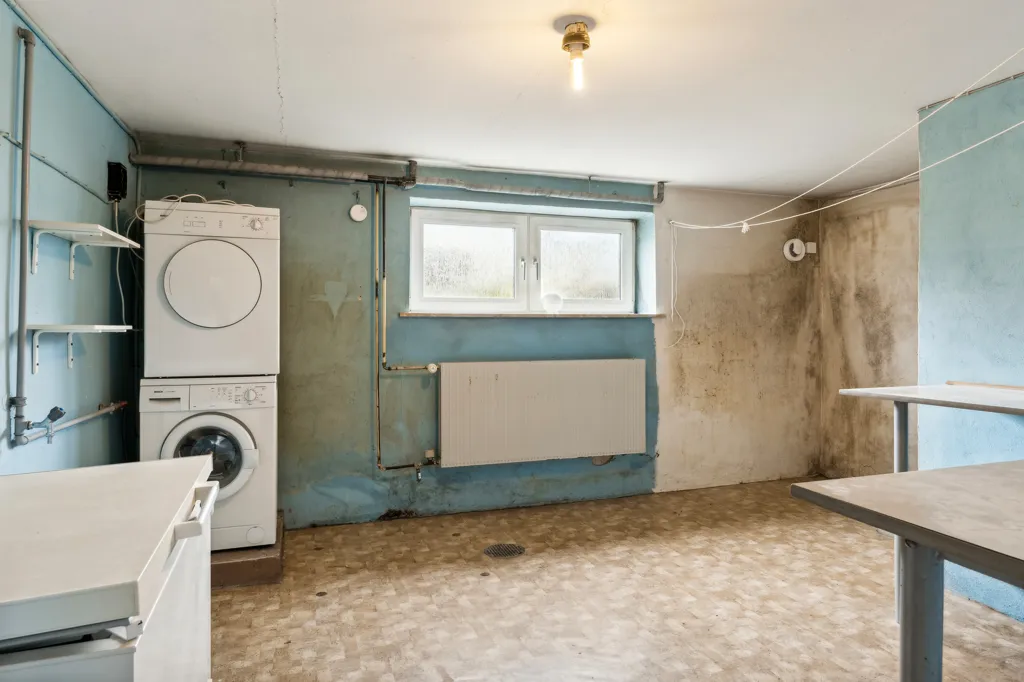 Buanderie - Villa with Potential for Renovation in Herning