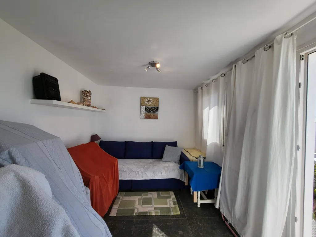 Magamistoad - Detached Villa with Private Garden in Arona