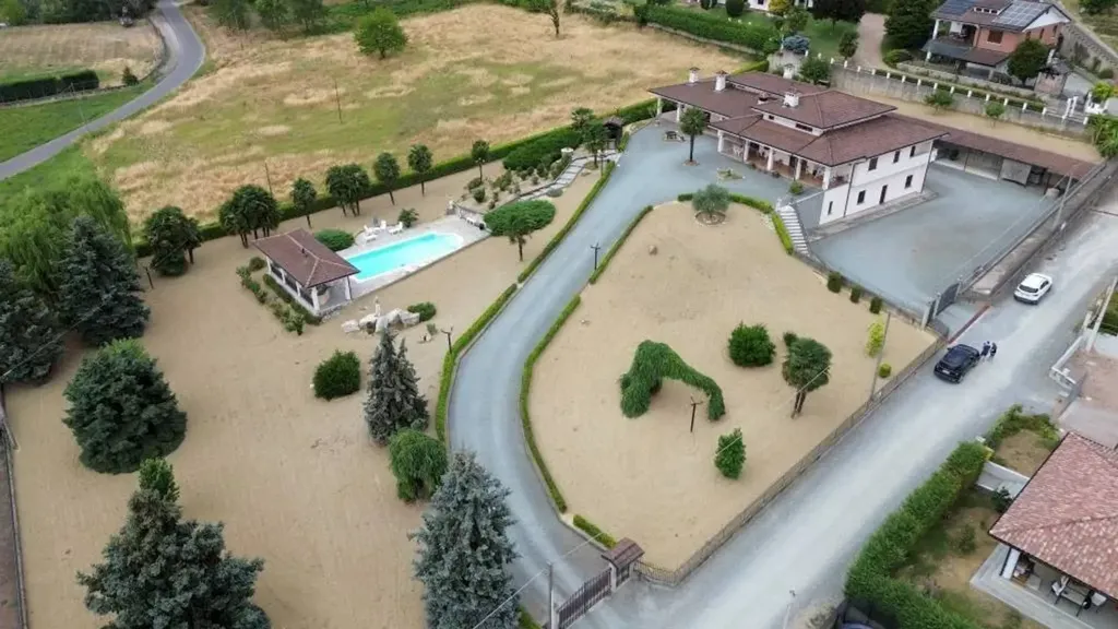 Vista aerea - Villa with Pool in Nizza Monferrato