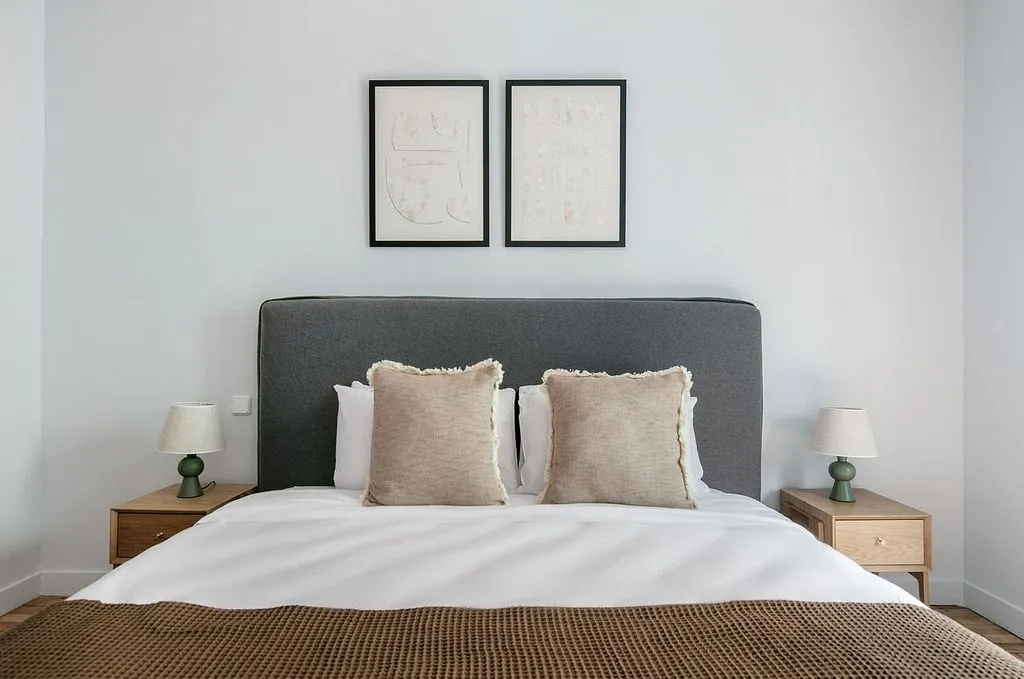 Bedrooms - Furnished Flat with Balcony in Madrid Centre
