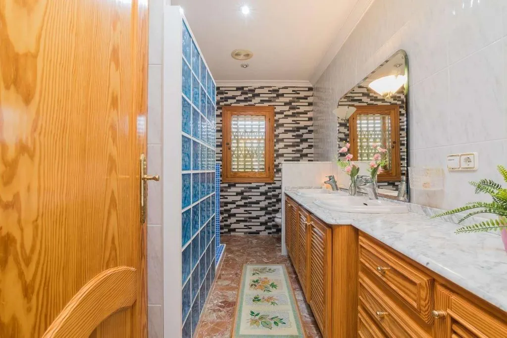 Salles de bain - Luxury Villa with Pool in Elche