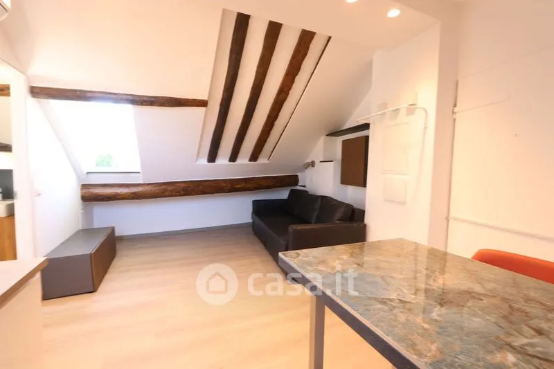 Pièces - Rustic Loft with City View in Genoa