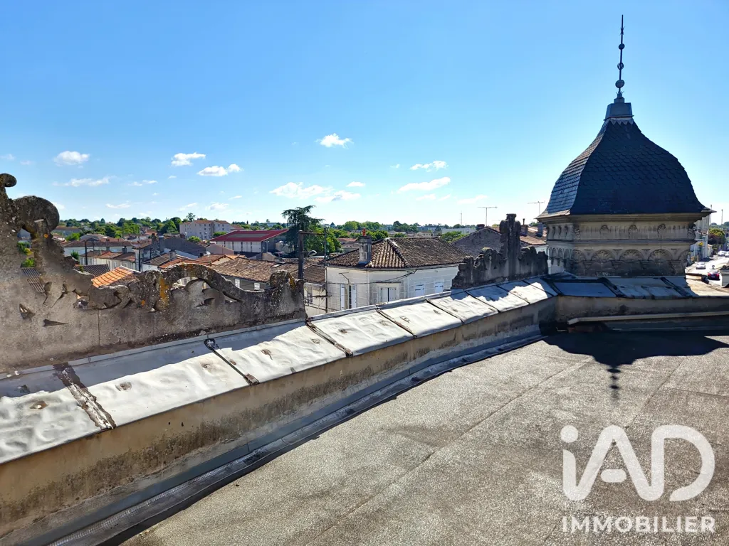 Terrazza - Charming Townhouse with Art Deco Features in Cognac