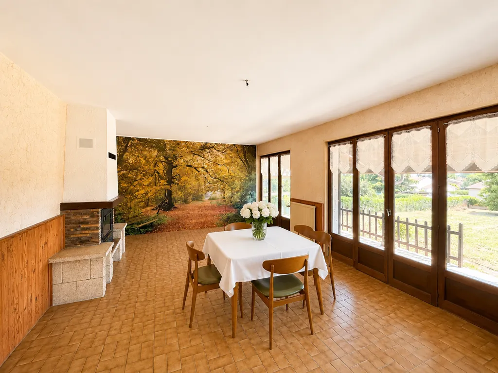 Dining Room - Villa with Terrace in Pélussin