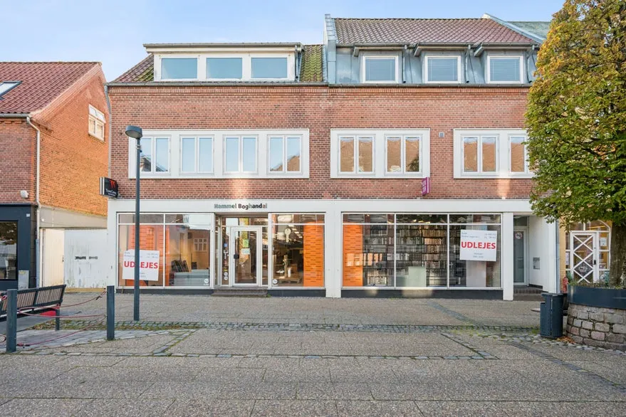 Extérieur - Retail Unit with Facade in Hammel Centre