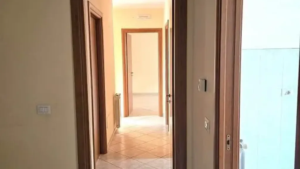 hallway_entrance