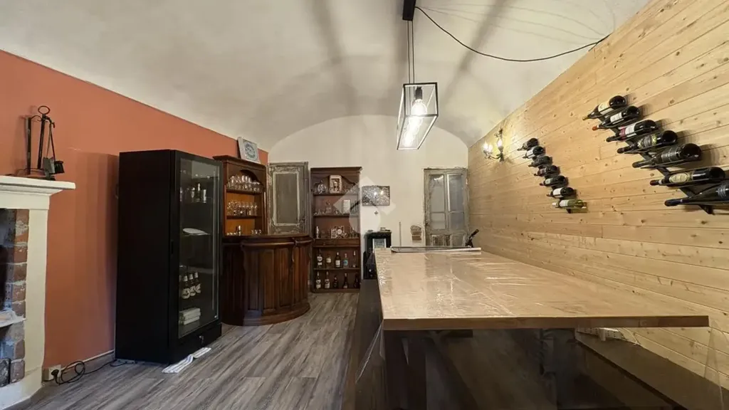 Toad - Semi-Independent House with Private Courtyard in Caravino