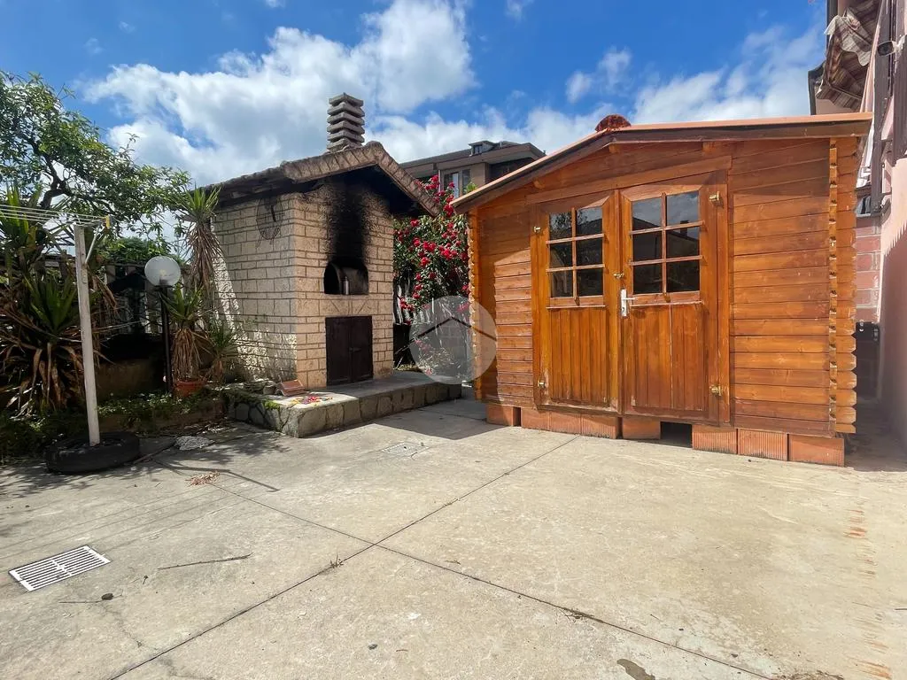 Garden - Retrofitted Villa with Balconies in Asti