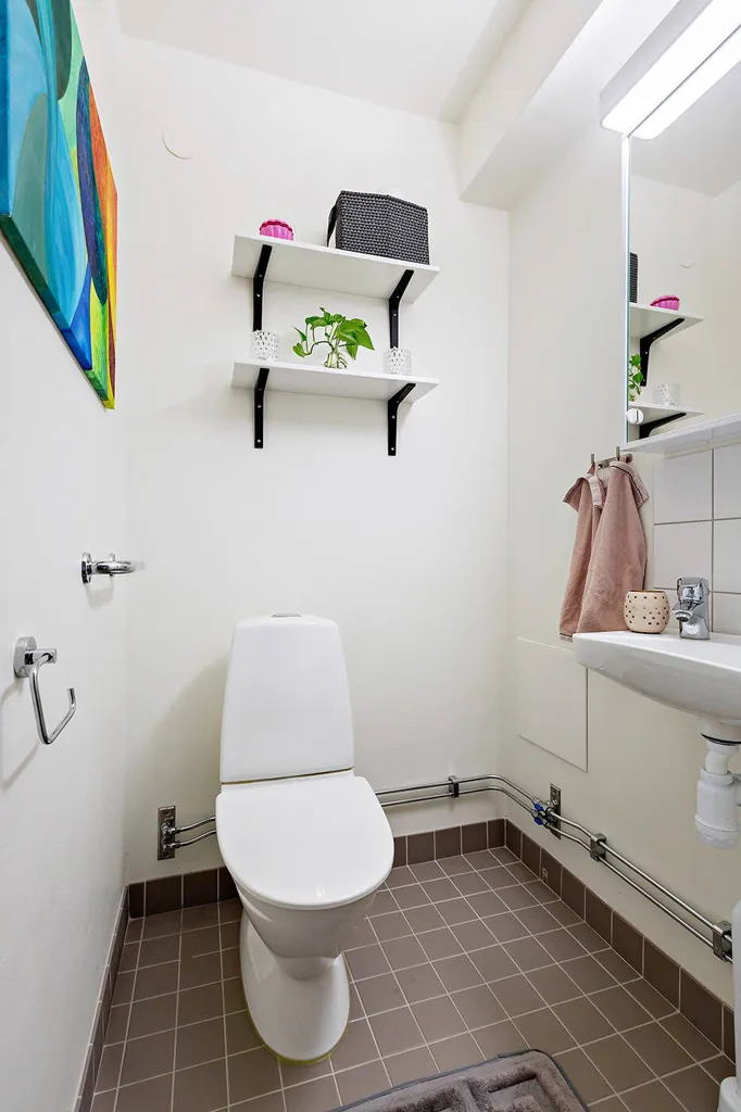 Salles de bain - Apartment with Balcony in Kallhäll