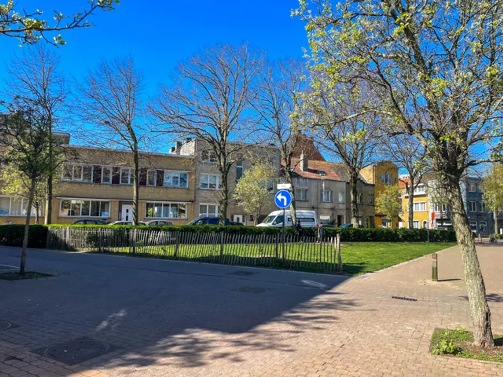 Immeuble Rénové avec Garage à Oostende