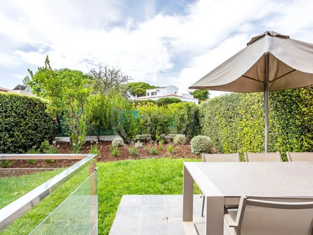 Jardin - Duplex T2 with Private Garden in Lagoa