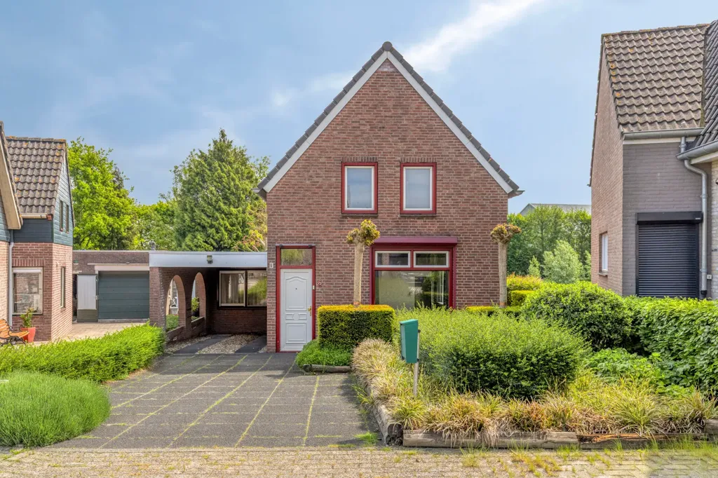 5-room house in Nieuw-vossemeer