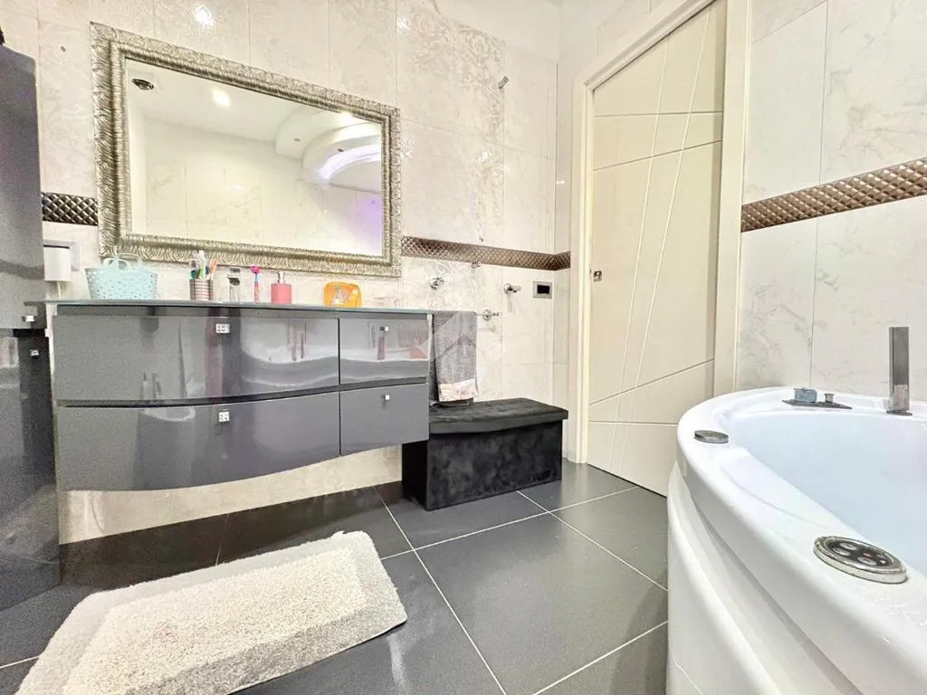 Salles de bain - Panoramic Apartment with Balcony in Naples