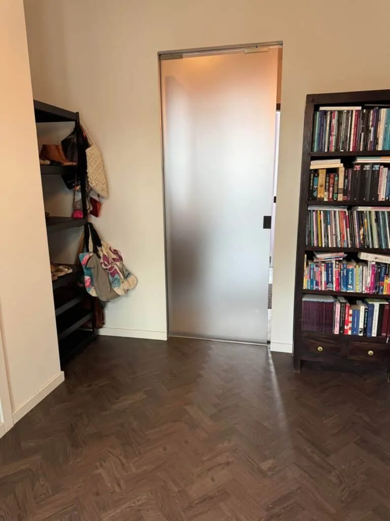 Esik - Modern Apartment with Patio in Maastricht