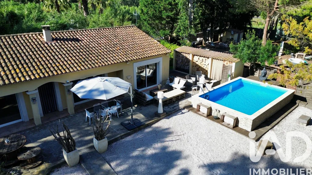 Õhuvaade - Villa with Pool in Agde