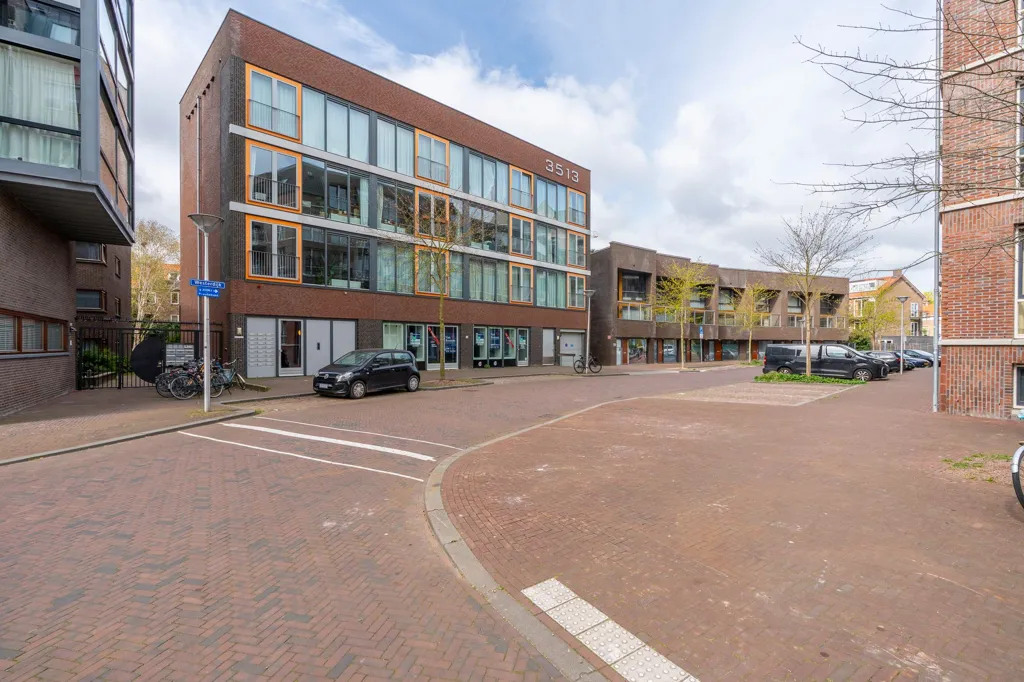 Välivaade - 3-Bedroom Apartment with Balcony in Utrecht