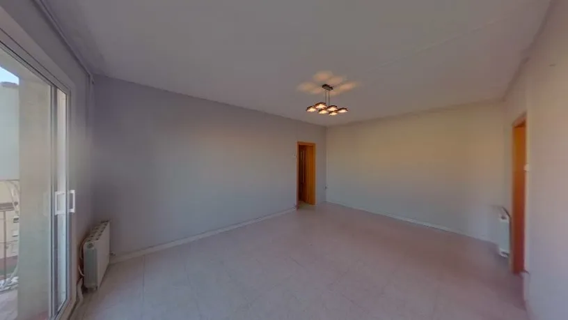 3 magamistoaga korter asukohas Sabadell