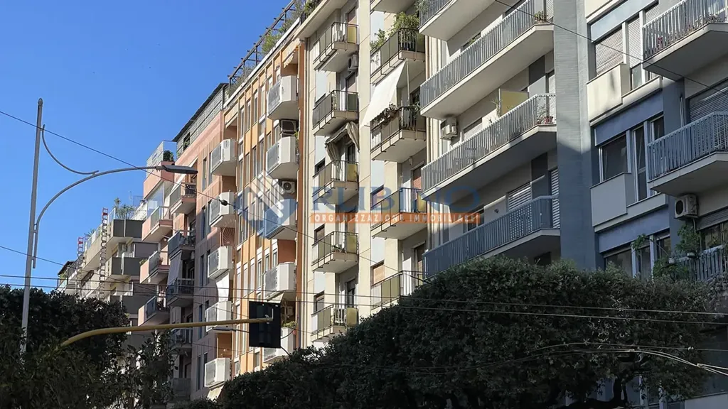 Välivaade - Apartment with Balcony in Bari's Murat Zone