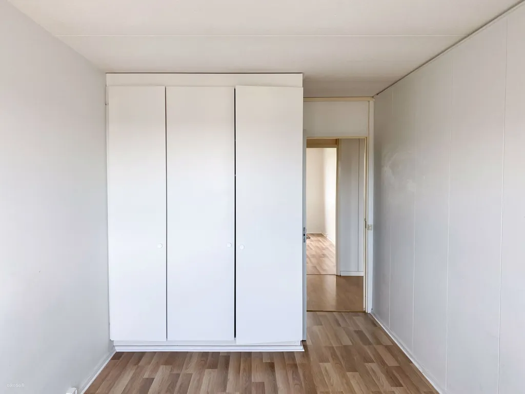 Pièces - Seventh Floor Apartment with Balcony in Suvela, Espoo