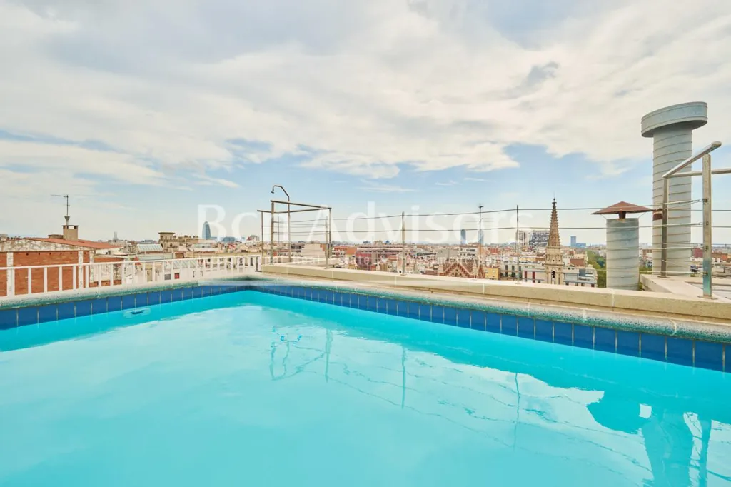 Terrass - Penthouse with Rooftop Pool in Dreta de l'Eixample, Barcelona