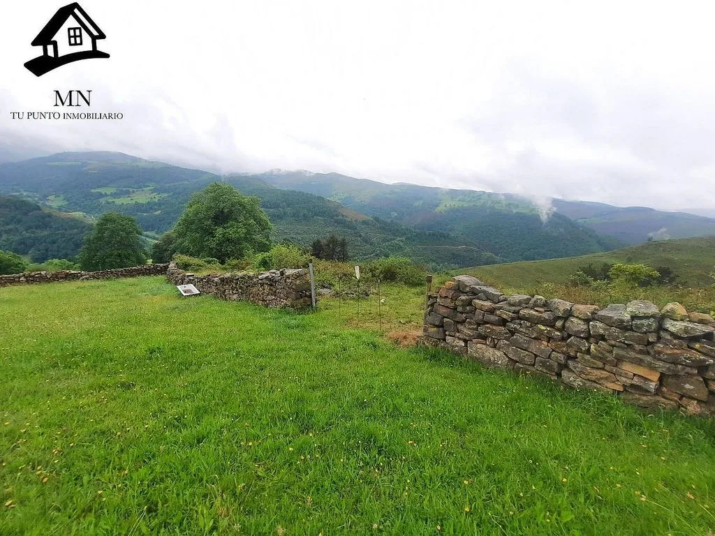 Jardin - Rustic Finca with Two Cottages in Valles Pasiegos