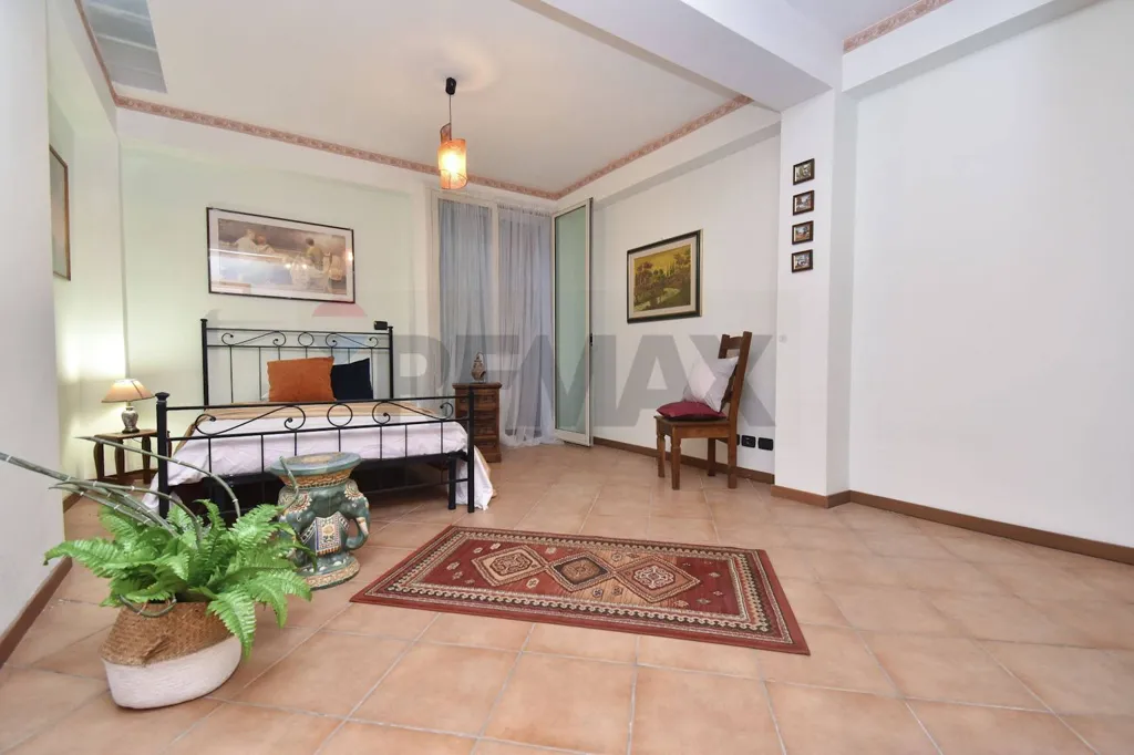 Maison 8 pièces à IT