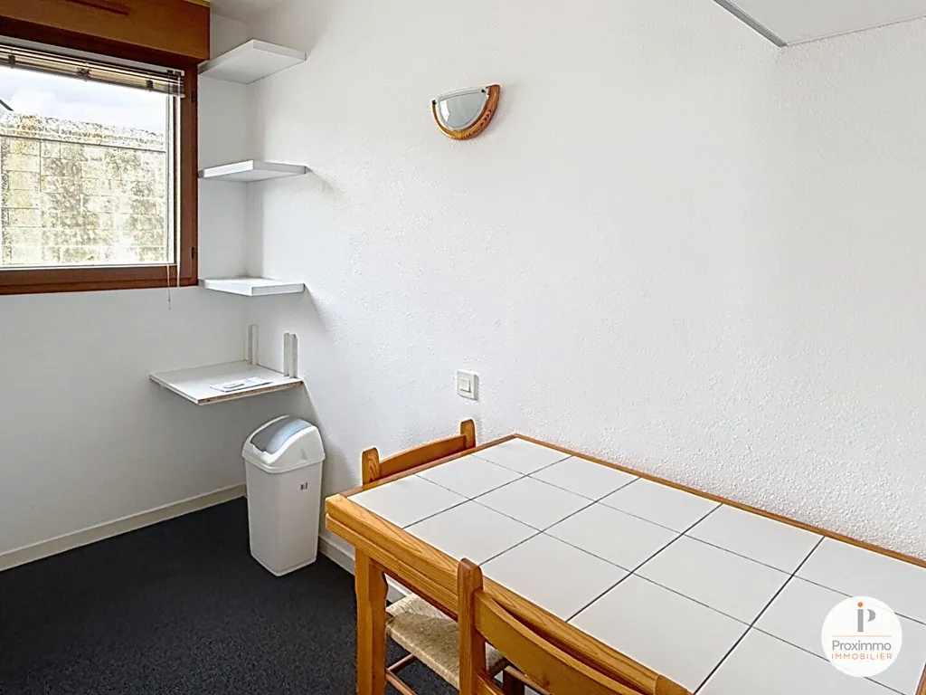 Söögituba - Studio with Parking in Student Residence