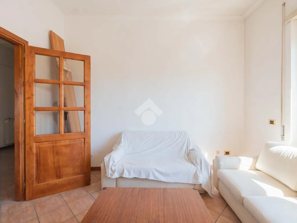 Soggiorno - Apartment with Panoramic Balcony in Rome