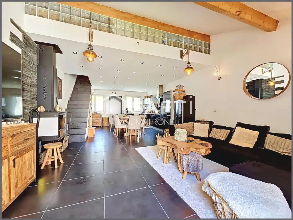 Living Room - Charming Maison with Garden in Marseille 11th