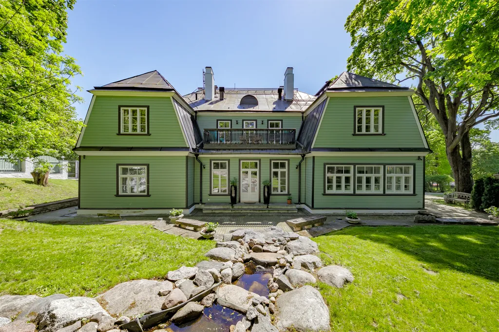 Exterior - Historic Villa with Garden in Tallinn