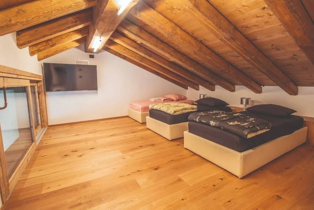 Toad - Luxury Apartment with Medieval View in Gromo