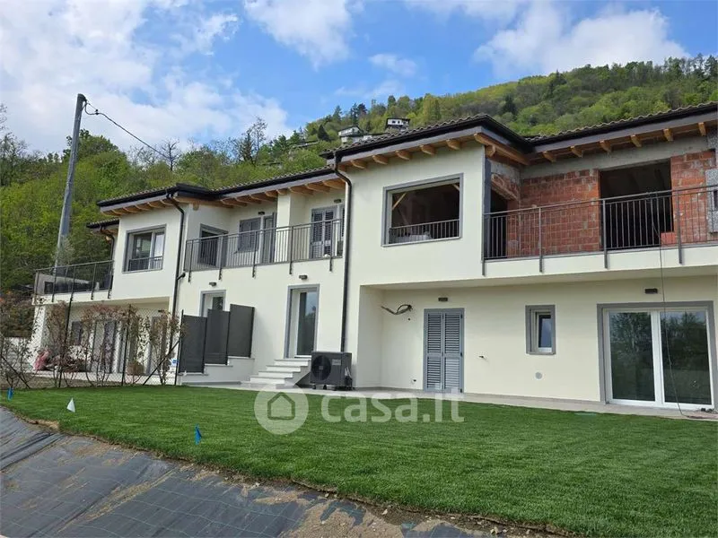 Esterno - Trilocale with Private Garden in Bee