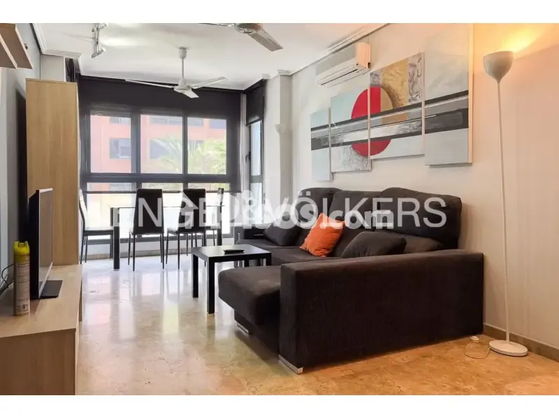 Elutuba - Apartment with Garage in Russafa–Eixample, Valencia