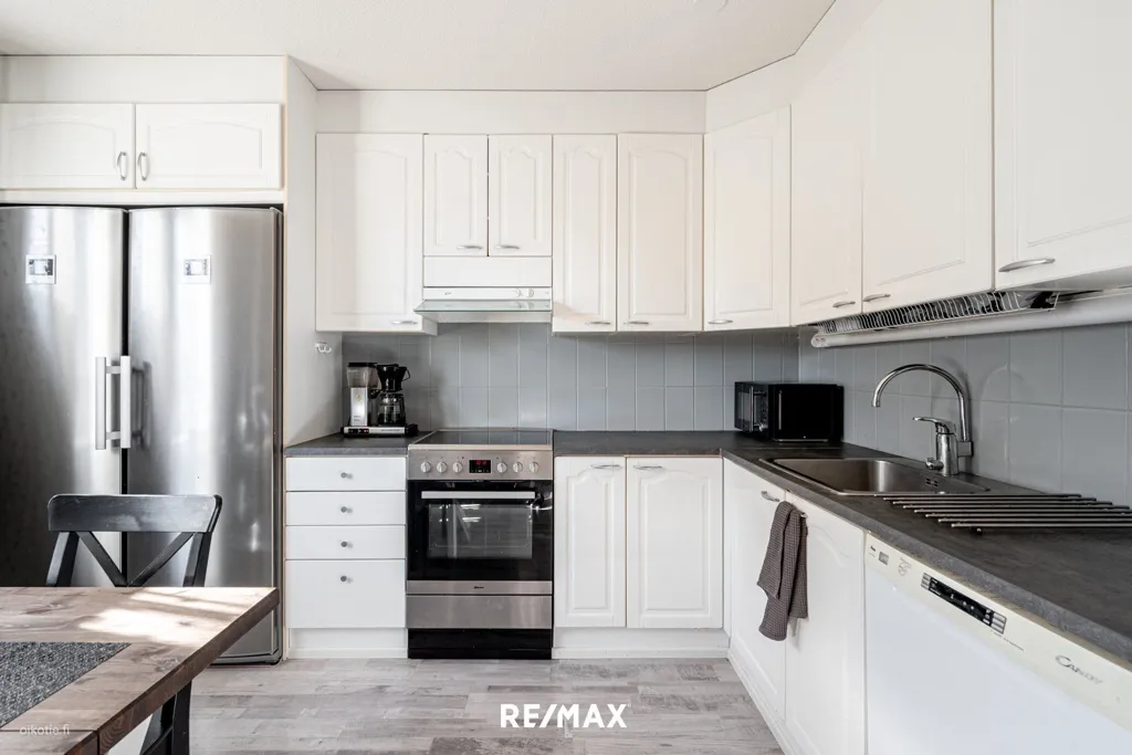 Cuisine - End-Unit Apartment with Sea View in Tuusula