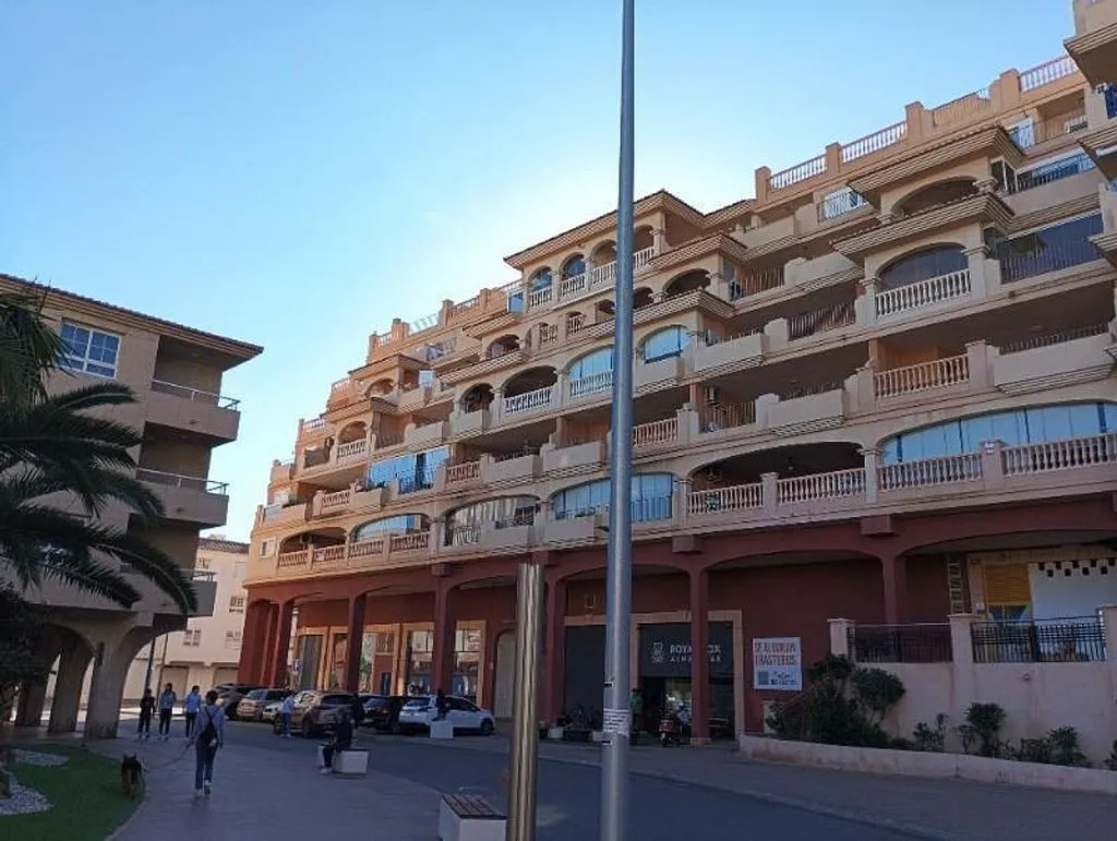 Välivaade - Apartment with Balcony and Terrace in Almerimar