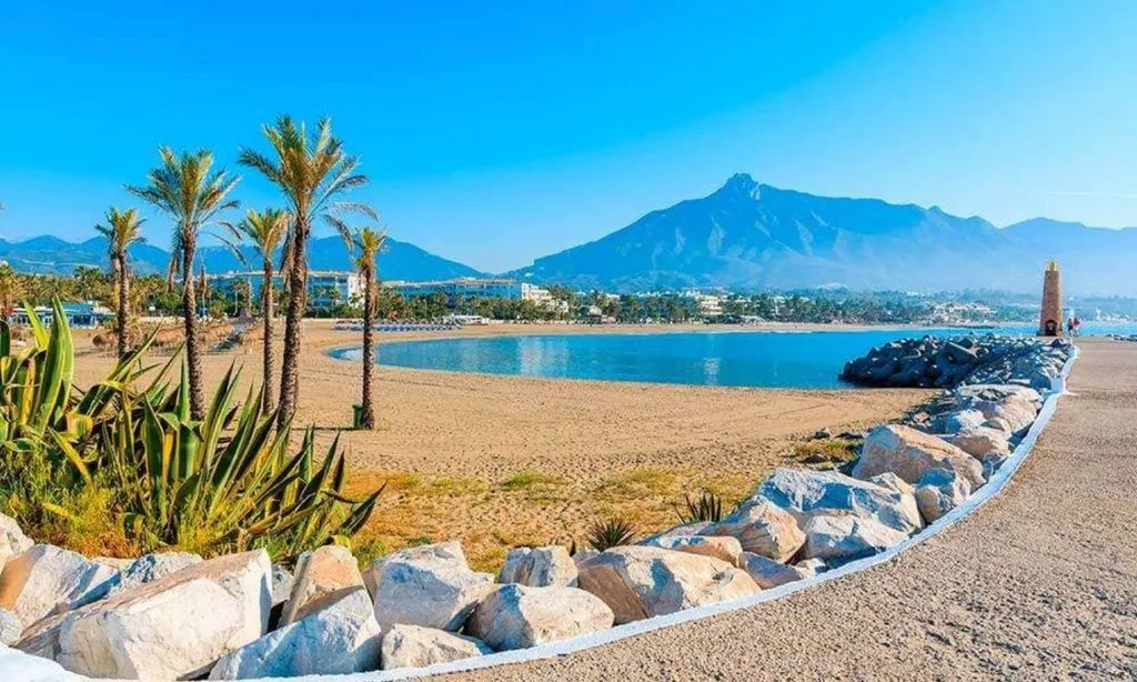 Contemporary Villa with Sea View in Marbella