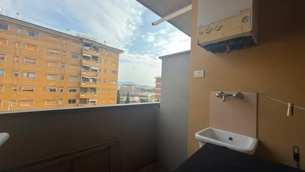 Balcon - Two-Level Apartment with Balcony in Florence