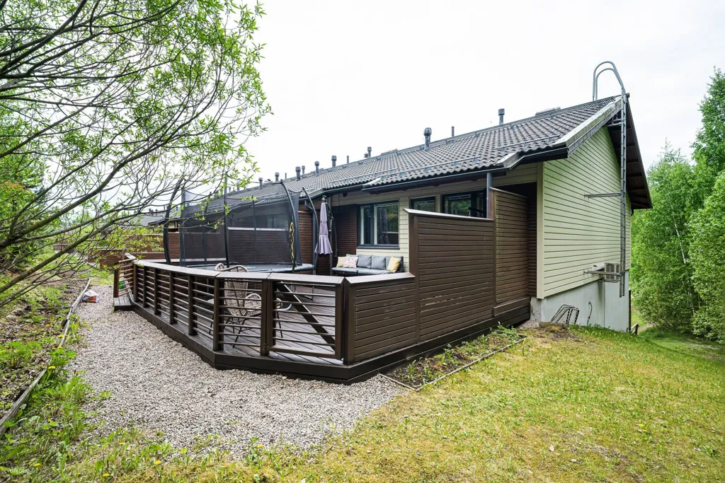Välivaade - Spacious Corner Flat with Balcony in Kerava