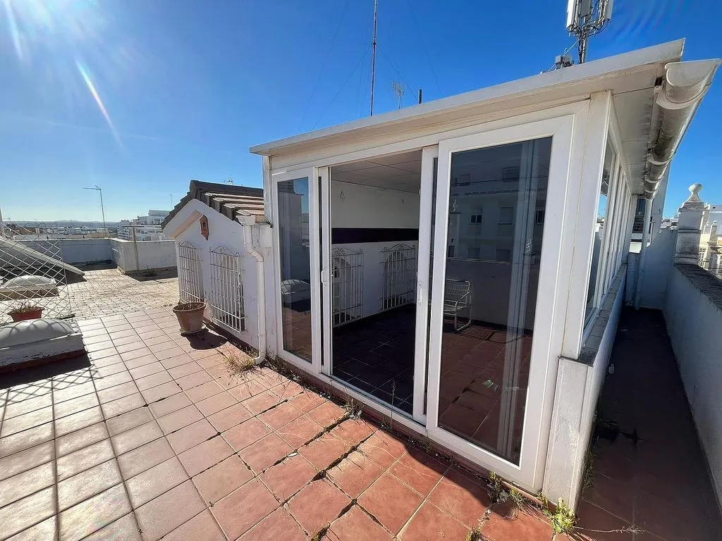 Terrazza - City Centre Flat with Private Rooftop in Central City