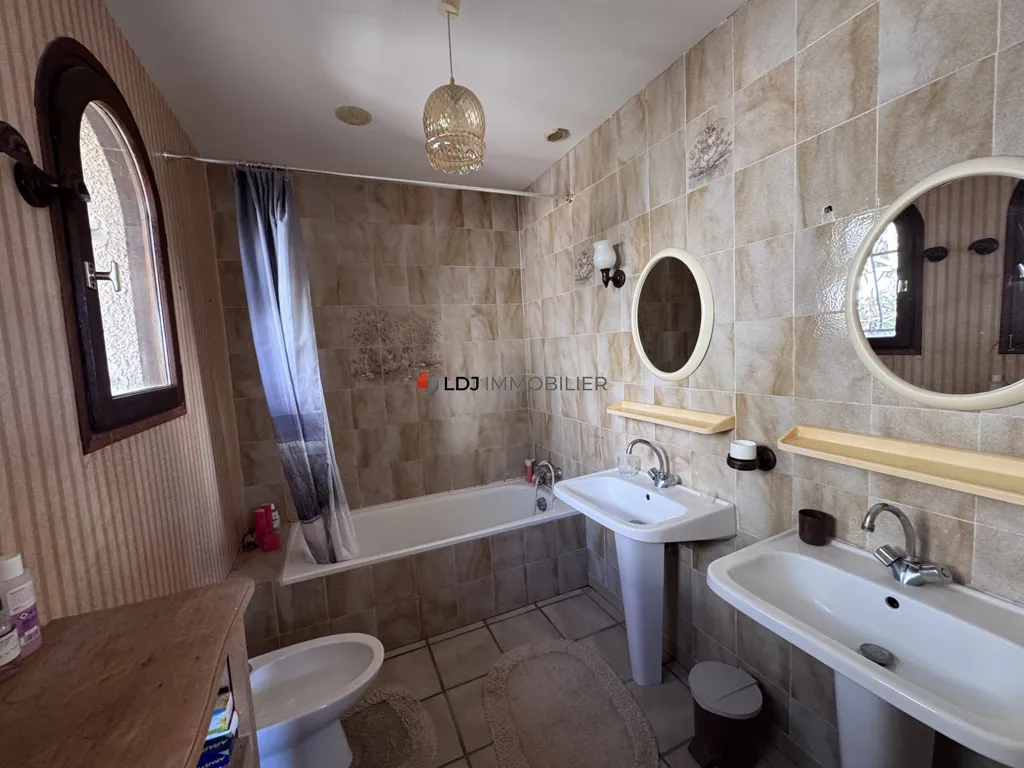 Vannitoad - Architect's Villa with Pool in Saint-Hippolyte