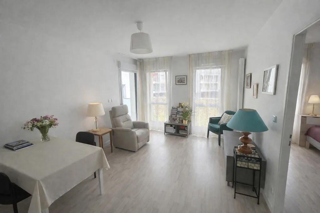 Soggiorno - 2-Bedroom Apartment with Terrace in Challans Centre