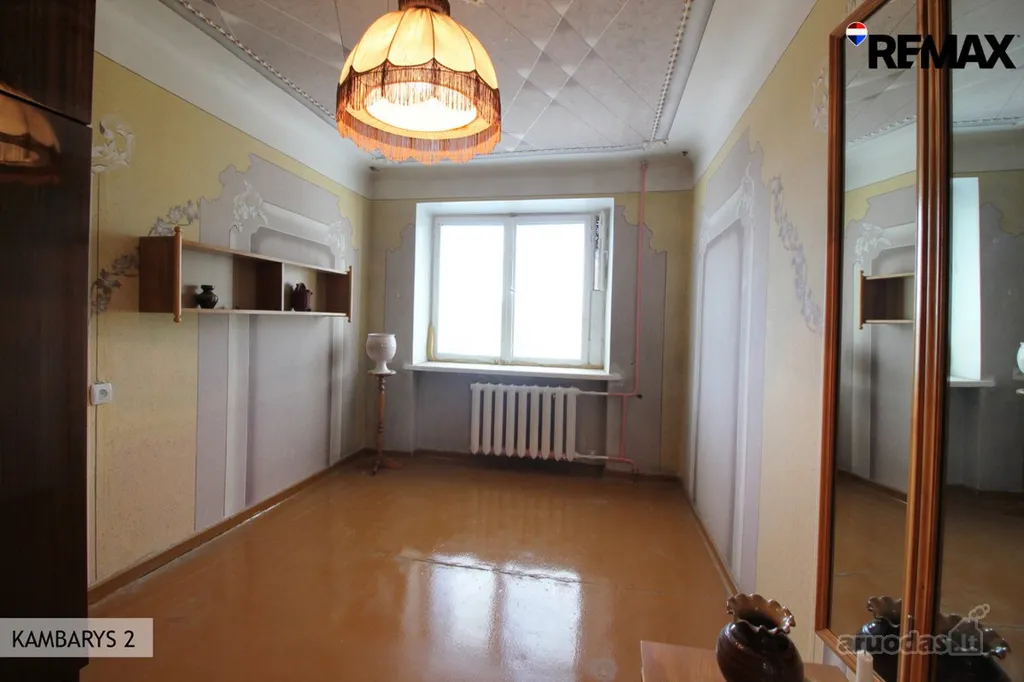 Hallway - 3-Bedroom Apartment with Balcony in Šiauliai Centre